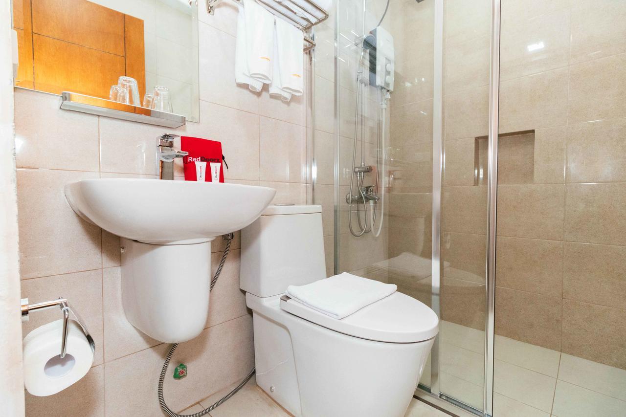 Reddoorz Premium @ Sampaloc Makati Otel Makati City Dış mekan fotoğraf