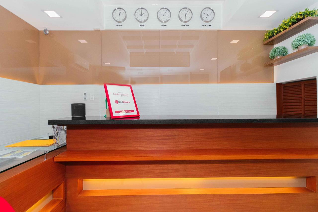 Reddoorz Premium @ Sampaloc Makati Otel Makati City Dış mekan fotoğraf