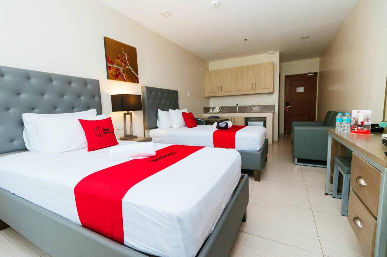 Reddoorz Premium @ Sampaloc Makati Otel Makati City Dış mekan fotoğraf