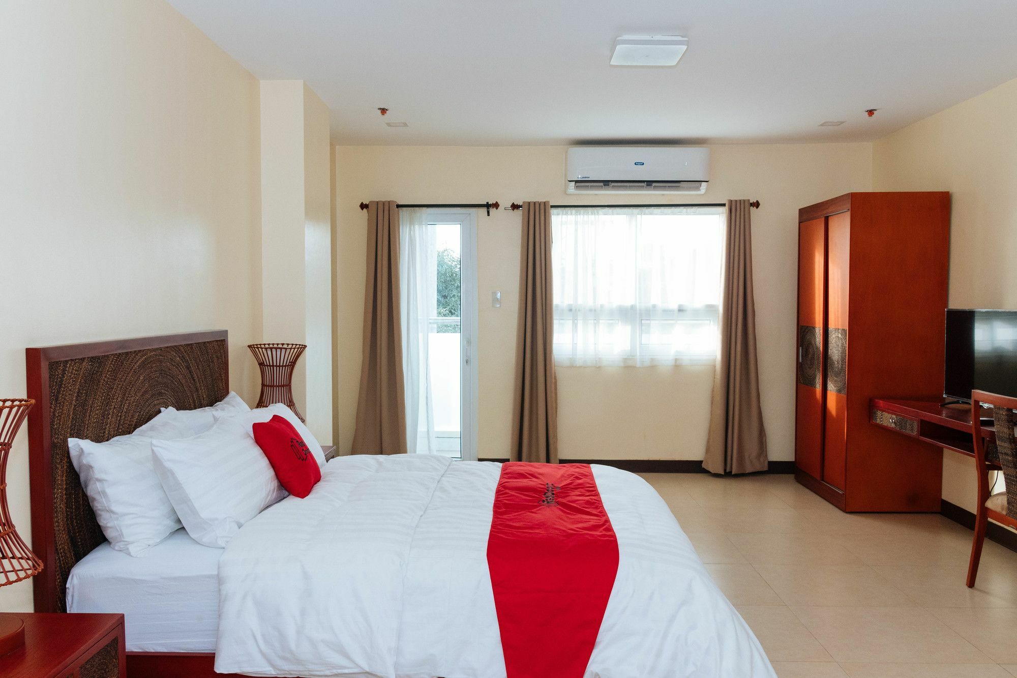 Reddoorz Premium @ Sampaloc Makati Otel Makati City Dış mekan fotoğraf
