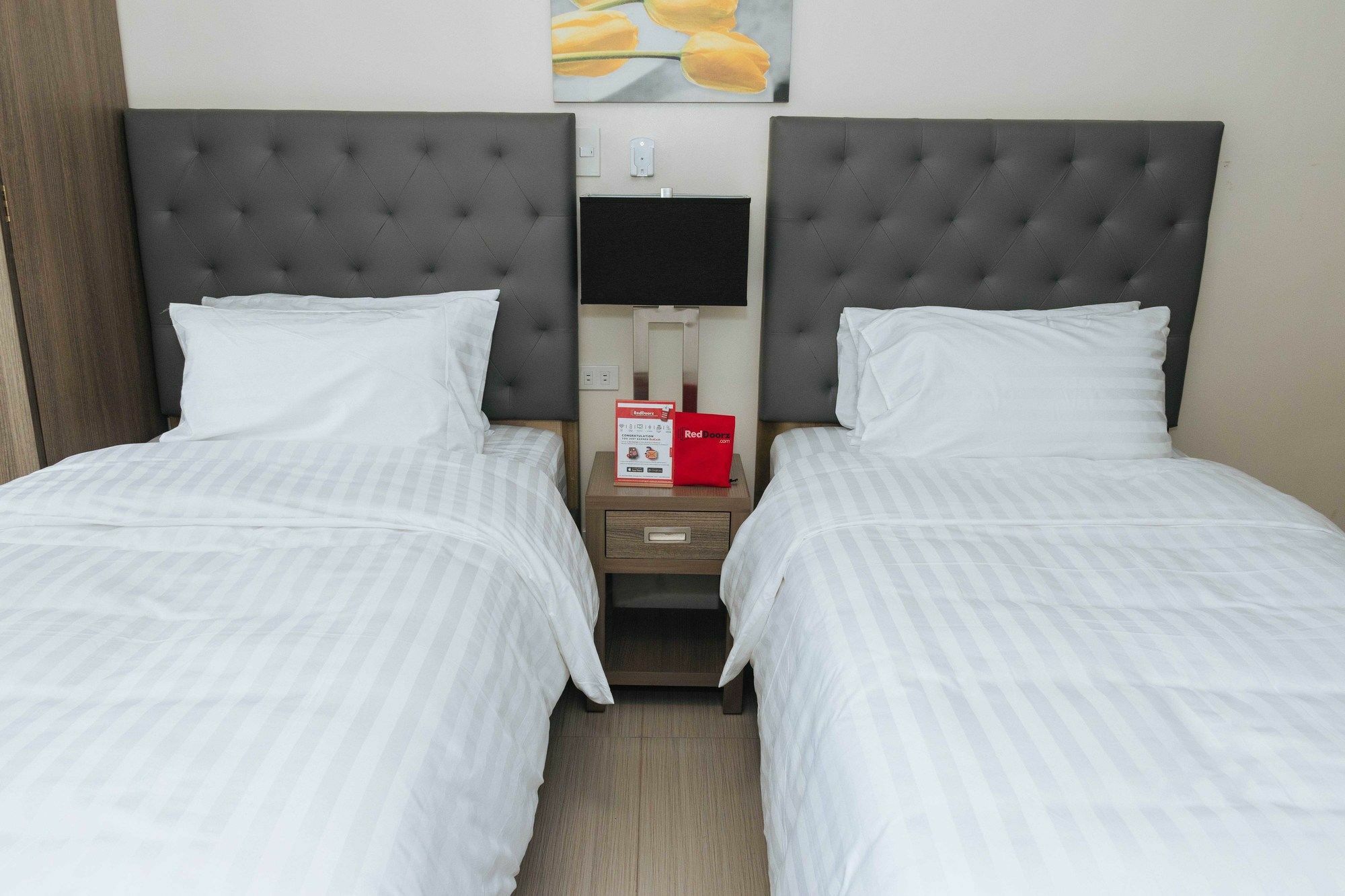 Reddoorz Premium @ Sampaloc Makati Otel Makati City Dış mekan fotoğraf