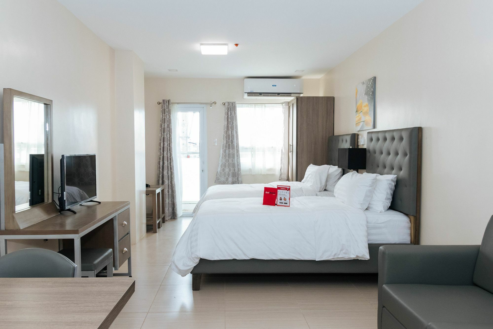 Reddoorz Premium @ Sampaloc Makati Otel Makati City Dış mekan fotoğraf
