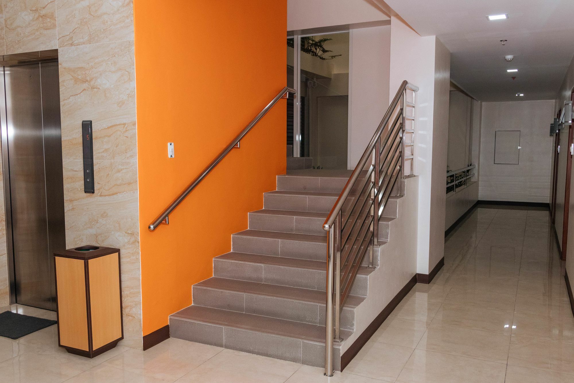 Reddoorz Premium @ Sampaloc Makati Otel Makati City Dış mekan fotoğraf